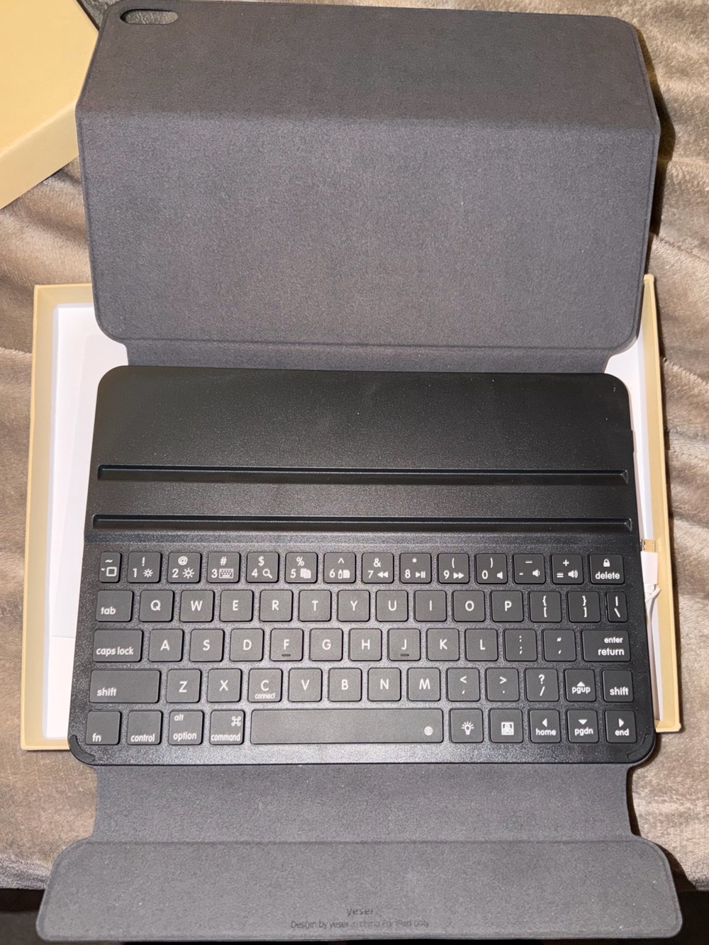 📱 iPad Pro 11” Wireless Bluetooth Keyboard Case – Brand New